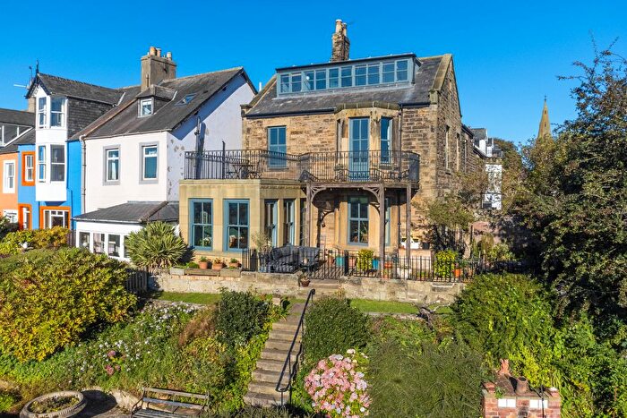 4 Bedroom Semi-Detached House For Sale In River Bank House, River Bank Road, Alnmouth, NE66