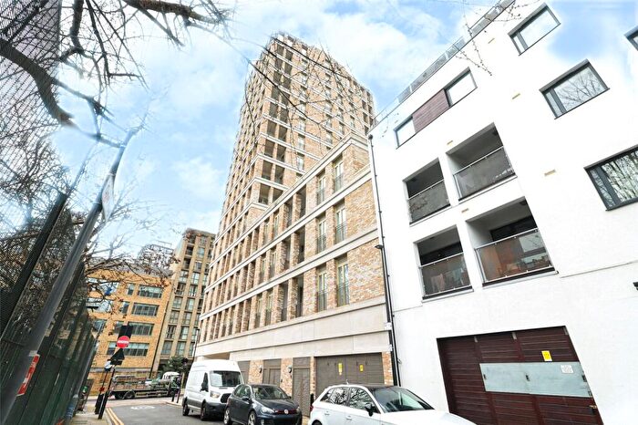 1 Bedroom Apartment For Sale In Ensign Street, Tower Hill, E1