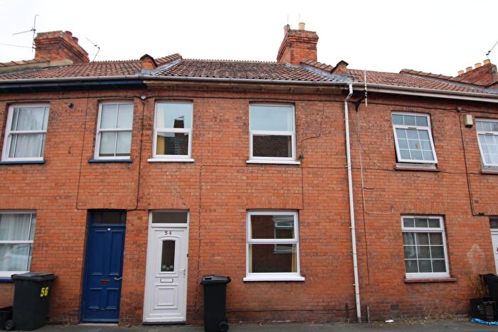 2 Bedroom Terraced House To Rent In Old Taunton Road, Bridgwater, TA6