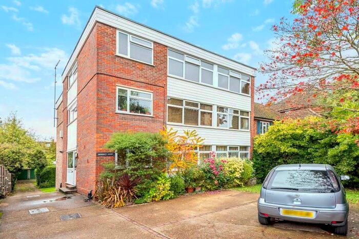 1 Bedroom Flat To Rent In Devonshire Road, Pinner, HA5