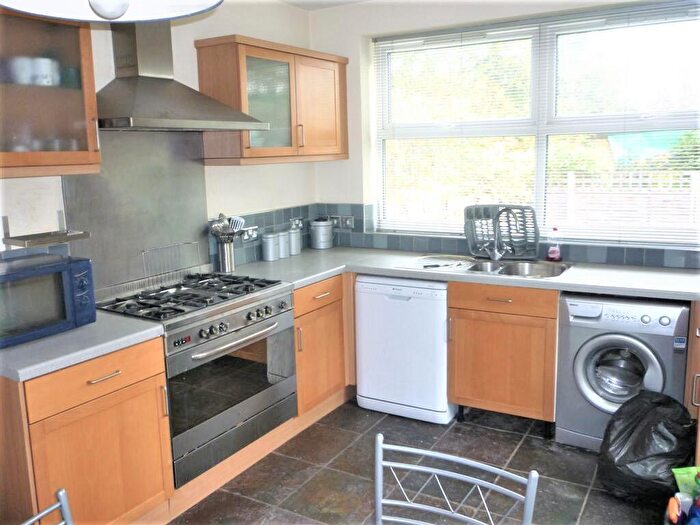 2 Bedroom Flat To Rent In East Barnet Road, Barnet, EN4