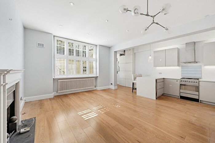 1 Bedroom Flat To Rent In Cornwall Gardens, South Kensington, London, SW7
