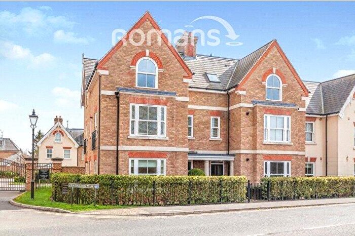 2 Bedroom Flat To Rent In St. Leonards Road, Windsor, SL4