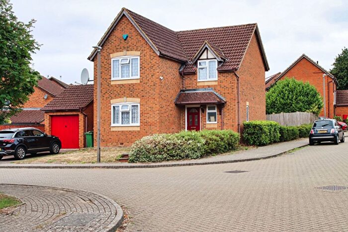 4 Bedroom Detached House To Rent In Braford Gardens, Shenley Brook End, Milton Keynes, MK5