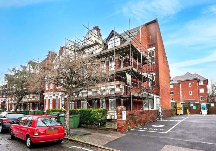 1 Bedroom Flat For Sale In Flat A, Westbourne Gardens, Folkestone, Kent, CT20
