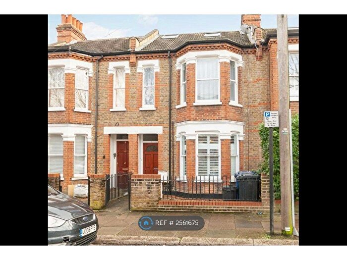 2 Bedroom Flat To Rent In Clovelly Road, London, W4