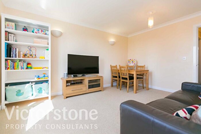 1 Bedroom Apartment To Rent In Painter House, Sidney Street, Aldgate, London, E1