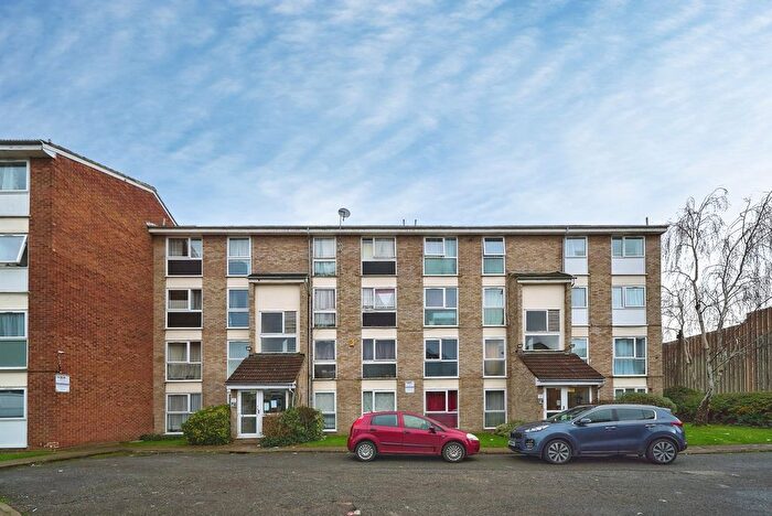 1 Bedroom Flat For Sale In Aylesbury Close, London, E7