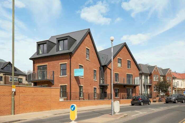 1 Bedroom Flat To Rent In Celadon Court, London, NW4