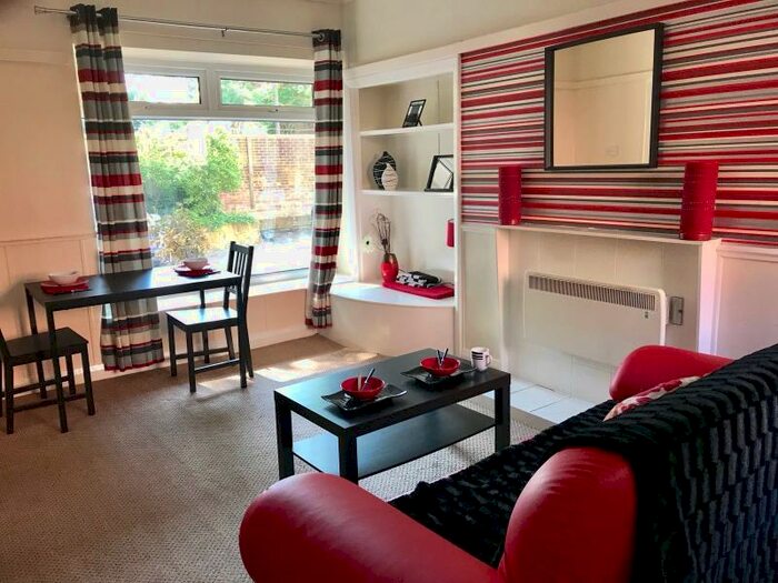 Studio To Rent In Cumberland Court, LS6