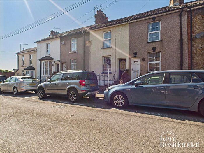 2 Bedroom House To Rent In Chillington Street, Maidstone, ME14