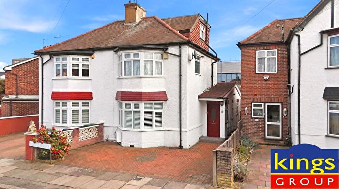 4 Bedroom Semi Detached House For Sale In Giffard Road, Edmonton, N18