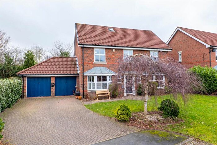 4 Bedroom Detached House For Sale In Loxwood Close, Walton-Le-Dale, Preston, PR5