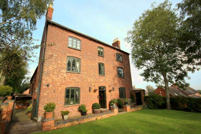 1 Bedroom Apartment To Rent In Anslow Road, Burton Upon Trent, Staffordshire, DE13