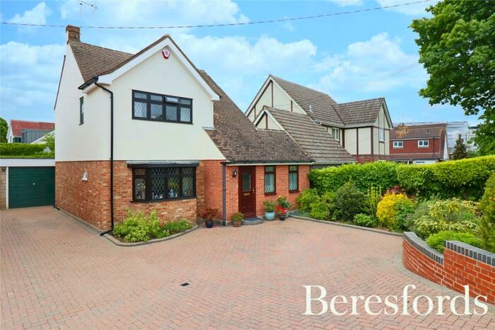 3 Bedroom Detached House To Rent In Perry Street, CM12