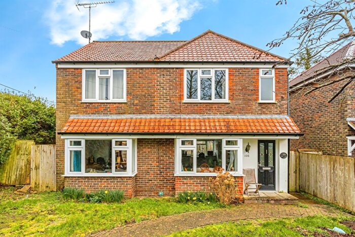 4 Bedroom Detached House For Sale In Leylands Road, Burgess Hill, RH15