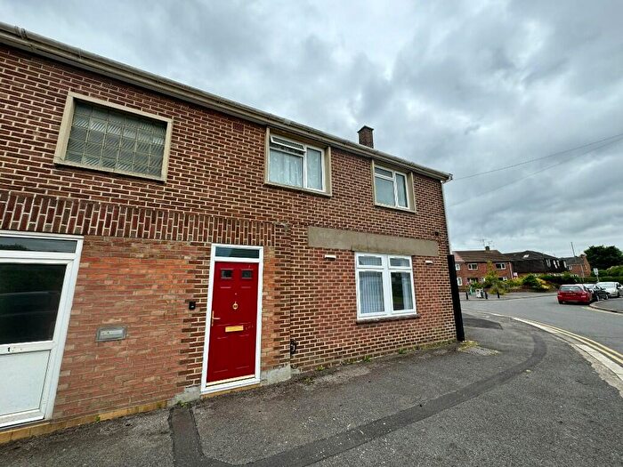 2 Bedroom Flat To Rent In Conygre Grove, BS34