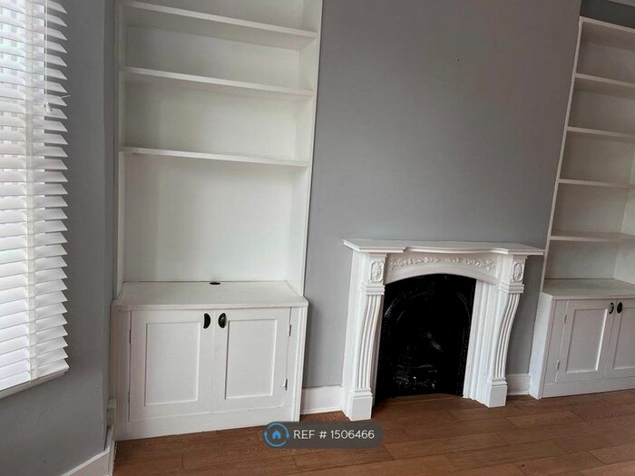 5 Bedroom Terraced House To Rent In Plumstead Common Road, London, SE18