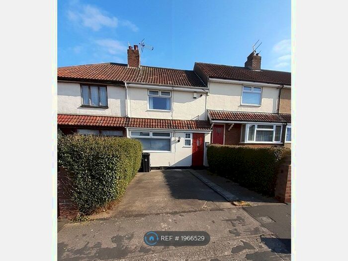 2 Bedroom Terraced House To Rent In Gilda Crescent, Bristol, BS14