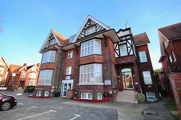 2 Bedroom Flat To Rent In Salisbury Apartments, Festing Road, Southsea, PO4