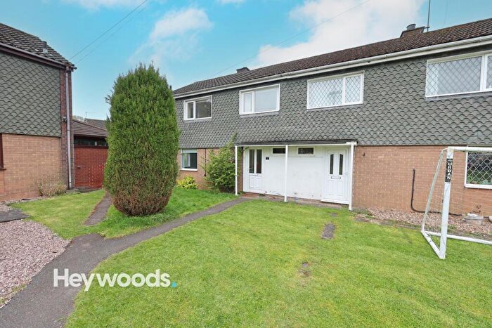 3 Bedroom Semi Detached House To Rent In Altona Close, ST15