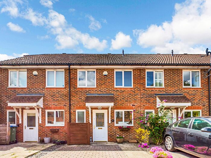 2 Bedroom Terraced House To Rent In Dew Pond Close, Horsham, RH13
