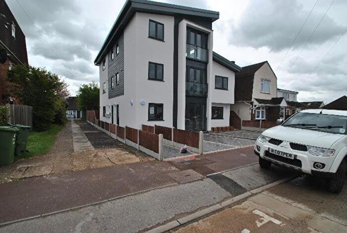2 Bedroom Maisonette To Rent In Norton Road, Dagenham, RM10