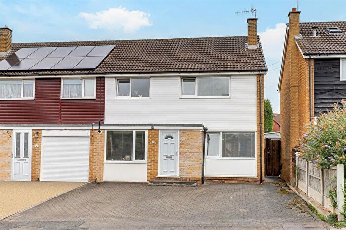 3 Bedroom Semi-Detached House For Sale In Surgeys Lane, Arnold, Nottinghamshire, NG5