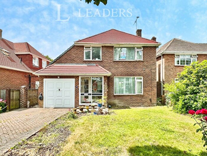 3 Bedroom Detached House For Sale In Ferndale, Waterlooville, Hampshire, PO7
