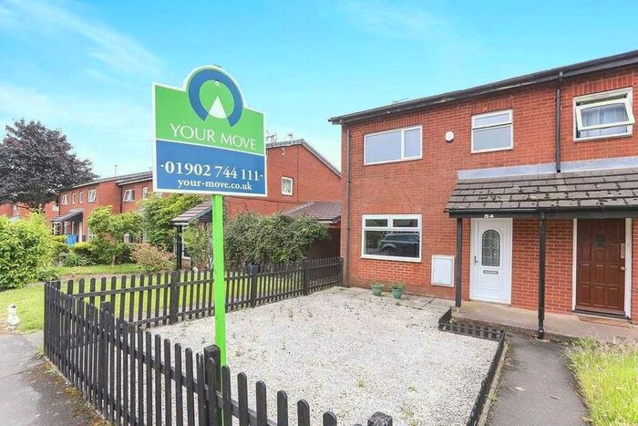 3 Bedroom Semi-Detached House To Rent In Spenser Avenue, Perton, Wolverhampton, Staffordshire, WV6