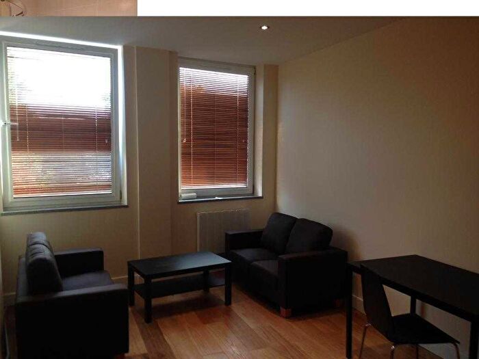 1 Bedroom Apartment To Rent In New Oxford House, - Above Bar Street, Southampton, SO14
