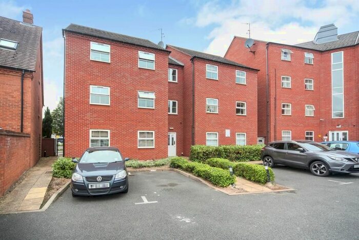 2 Bedroom Flat To Rent In Huxley Court, Stratford On Avon, CV37