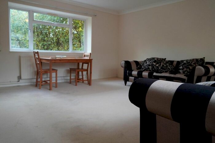 2 Bedroom Flat To Rent In Iver Grove, Wood Lane, Iver, SL0