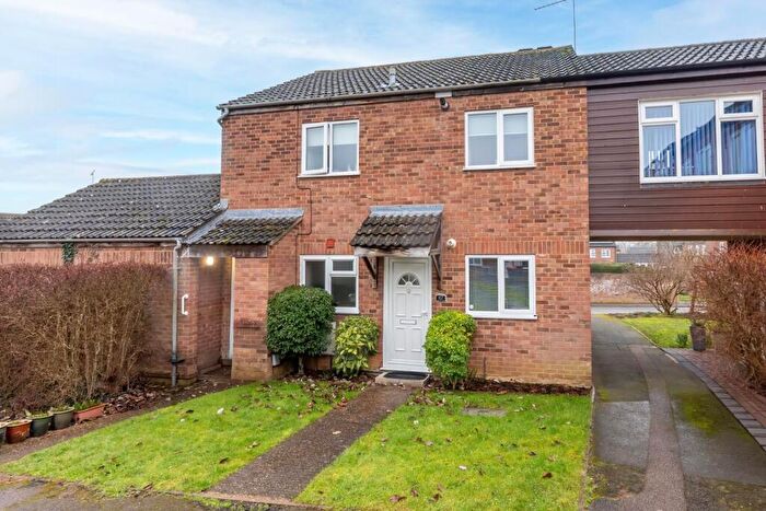 1 Bedroom Maisonette For Sale In Greenlands, Leighton Buzzard, LU7