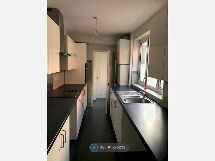 3 Bedroom Terraced House To Rent In Blakenall Lane, Walsall WS3