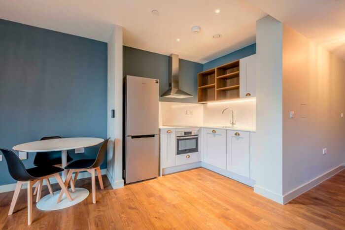 Apartment To Rent In Canada Gardens, Wembley Park, HA9