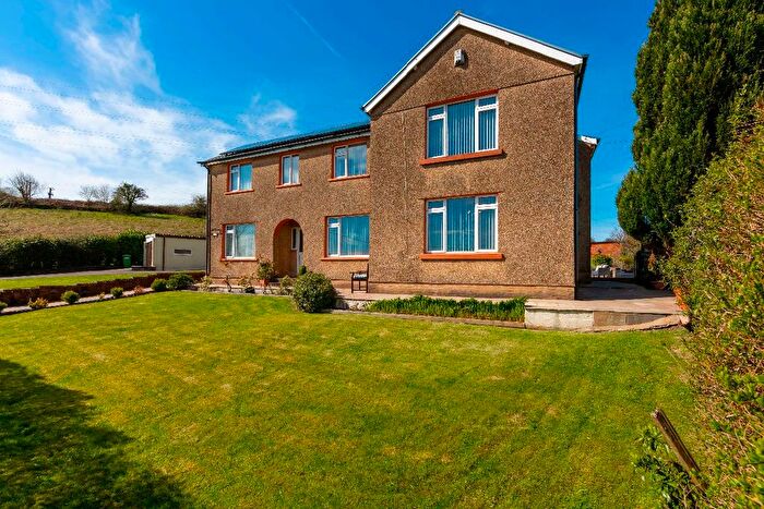 5 Bedroom Detached House For Sale In Penrhiwceiber Farm, Llanwonno Road, Mountain Ash, CF45