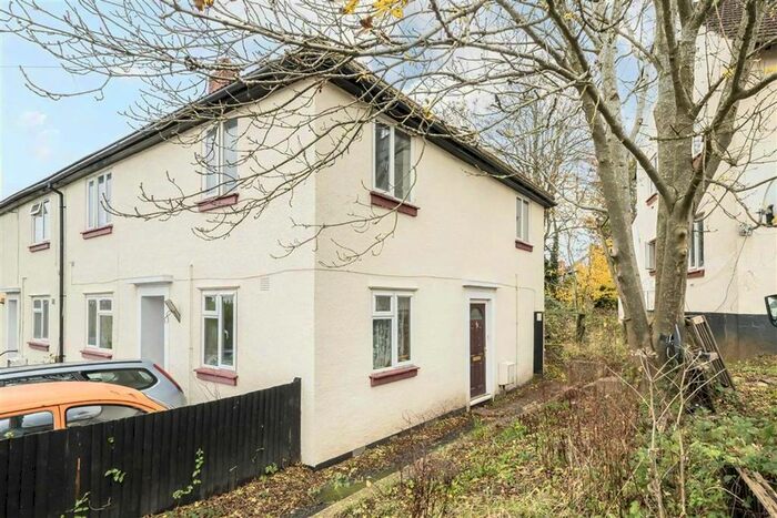 2 Bedroom Maisonette To Rent In Mayeswood Road, London, SE12