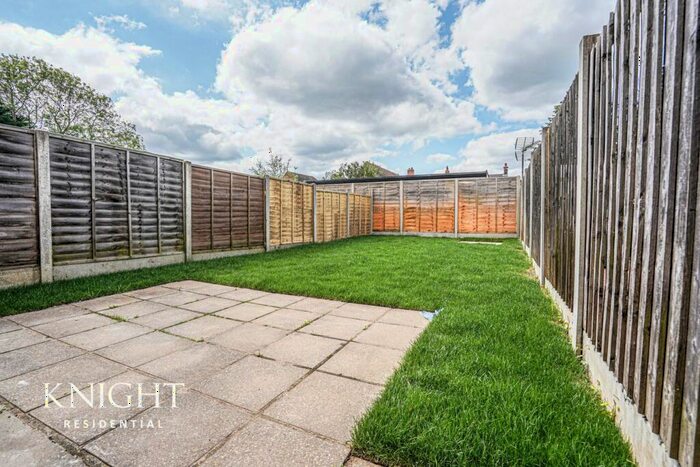 2 Bedroom Semi-Detached House For Sale In Adelaide Drive, Colchester, CO2