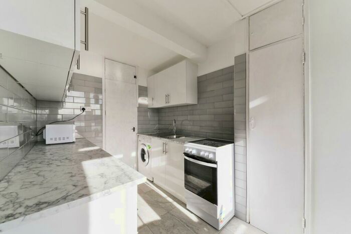 3 Bedroom Apartment To Rent In Walters House, Otto Street, London, SE17