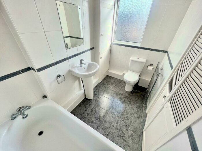 2 Bedroom House For Sale In The Common, Ecclesfield, Sheffield, S35