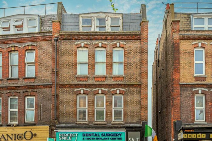 2 Bedroom Flat For Sale In West End Lane, West Hampstead, London, NW6