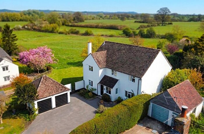 4 Bedroom Detached House For Sale In Wilsford, Pewsey, SN9