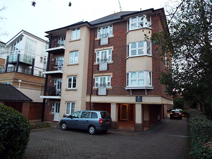 2 Bedroom Flat To Rent In Winn Road, Southampton, SO17