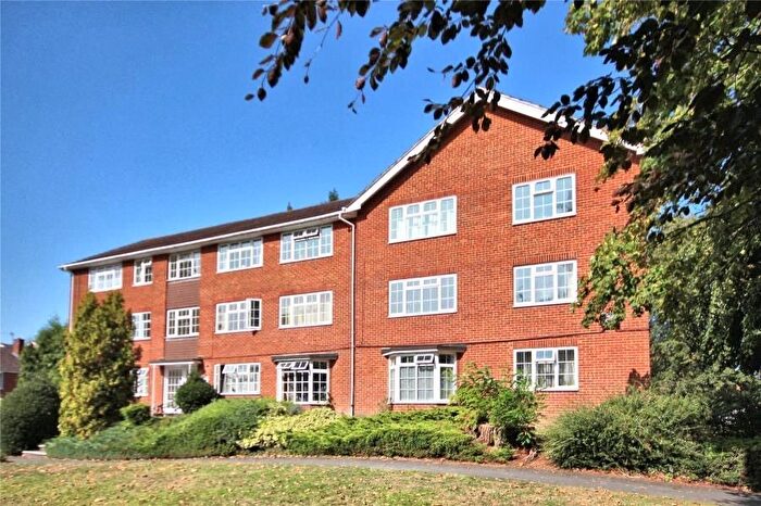3 Bedroom Flat To Rent In Brooklyn Court, Woking, GU22