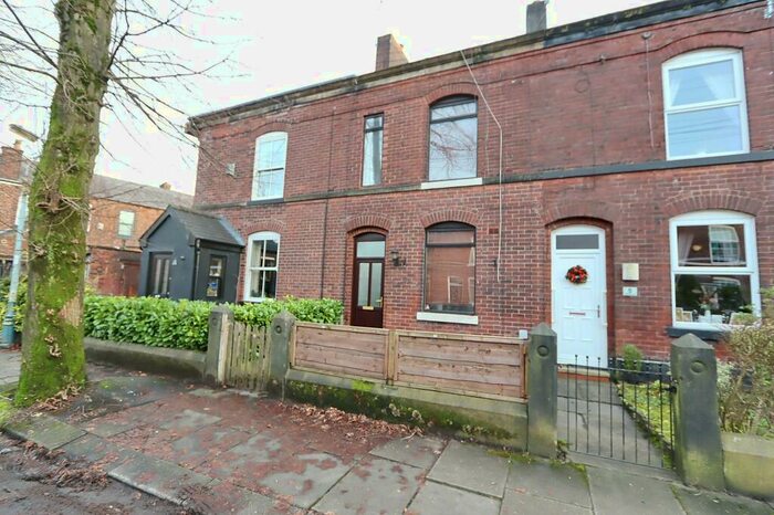 2 Bedroom Terraced House To Rent In Nipper Lane, Whitefield, M45