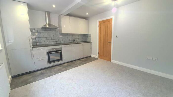 1 Bedroom Apartment To Rent In Amersham Road, Chalfont St Giles, HP8