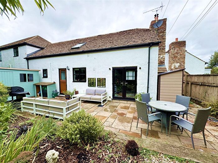 3 Bedroom Property For Sale In Goonhavern, Truro, TR4