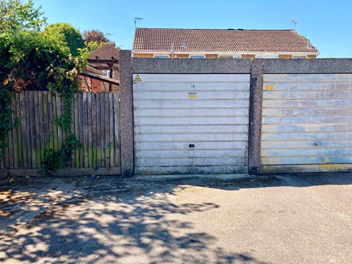 Garage / Parking To Rent In The Pines, Horsham, RH12