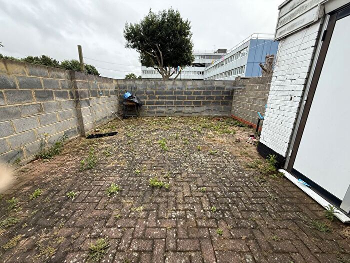 3 Bedroom Terraced House To Rent In Ferraro Close, Hounslow, Greater London, TW5